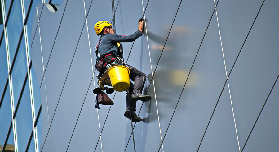 Window & Facade Cleaning